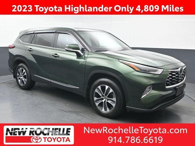 used 2023 Toyota Highlander car, priced at $38,498