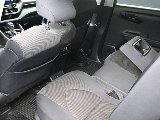 used 2022 Toyota Highlander car, priced at $32,436