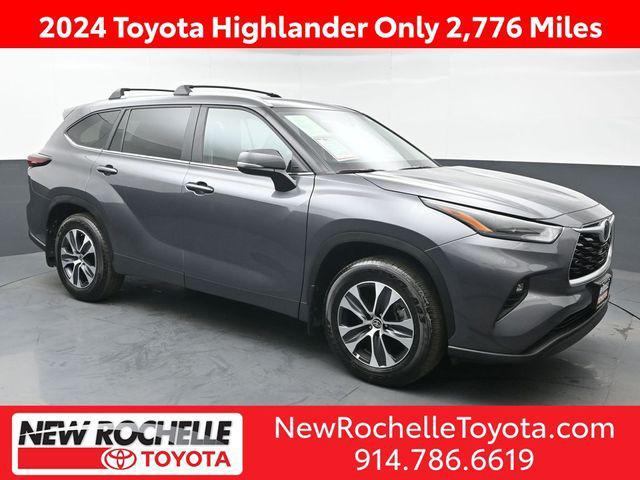 used 2024 Toyota Highlander car, priced at $45,055