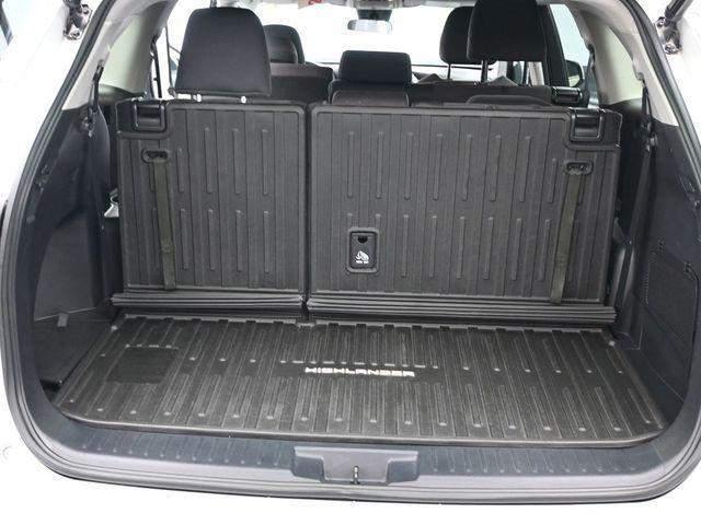 used 2022 Toyota Highlander Hybrid car, priced at $30,620