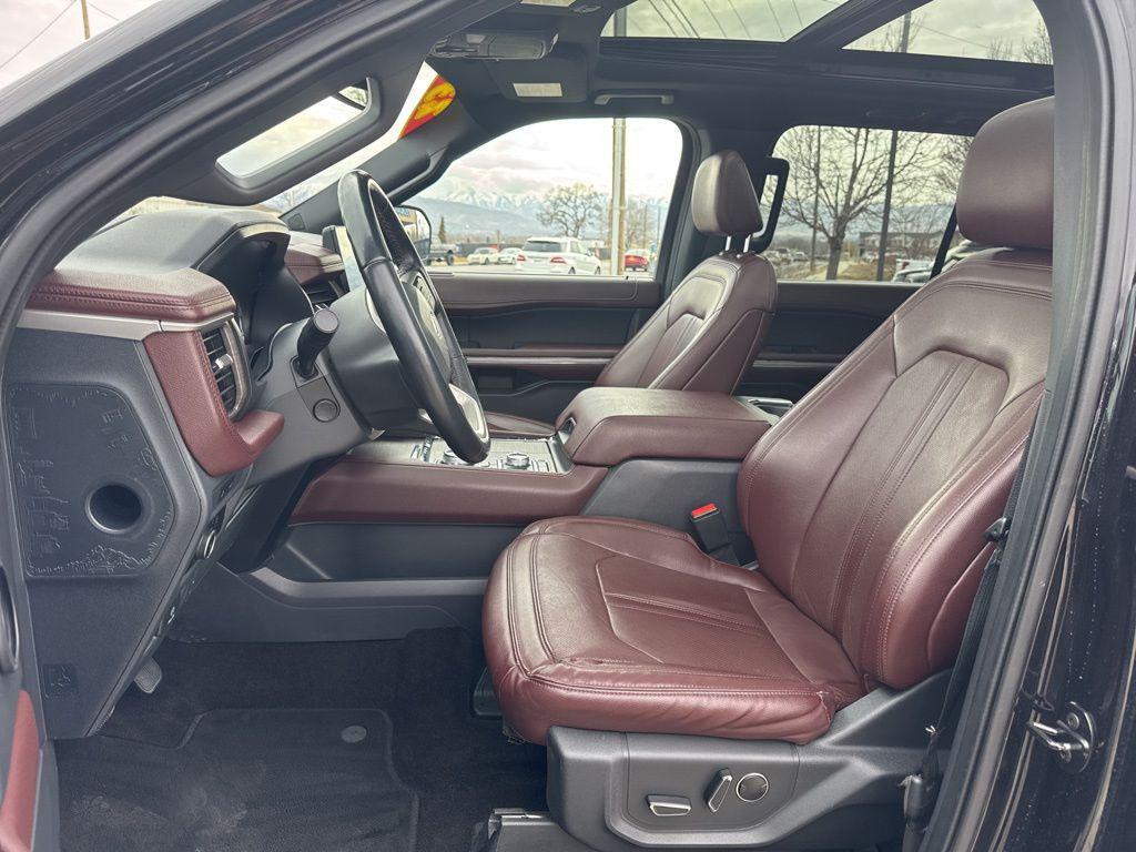 used 2023 Ford Expedition car, priced at $35,995