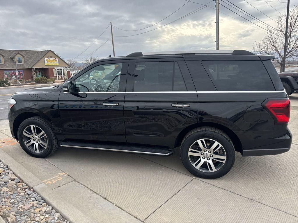 used 2023 Ford Expedition car, priced at $35,995