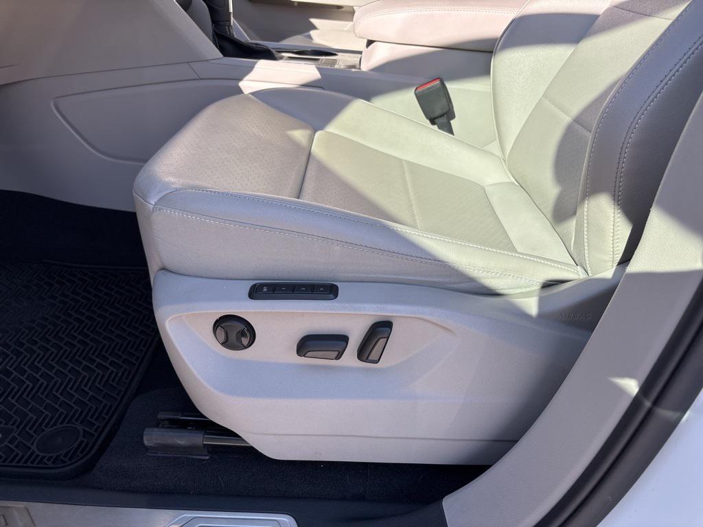 used 2021 Volkswagen Atlas car, priced at $20,995