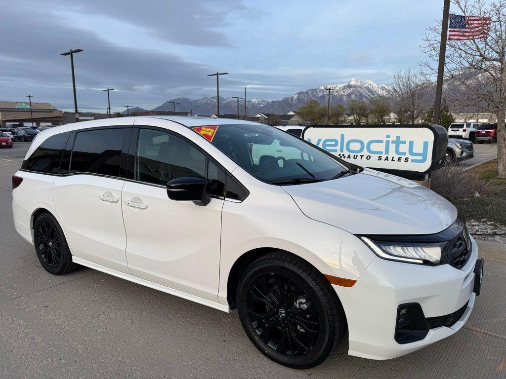 used 2025 Honda Odyssey car, priced at $38,595