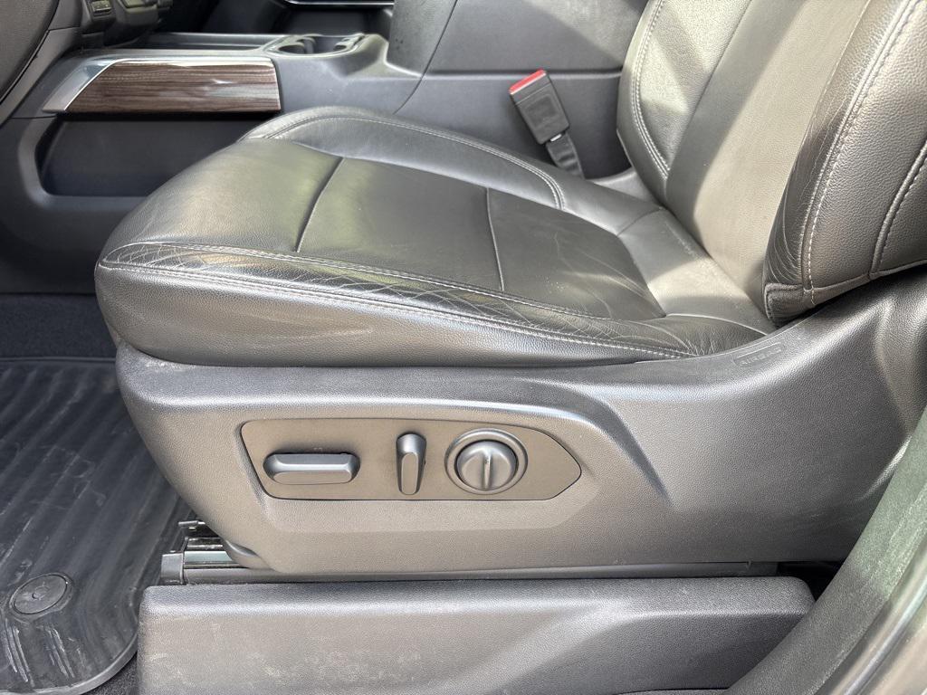 used 2020 Chevrolet Silverado 1500 car, priced at $31,999