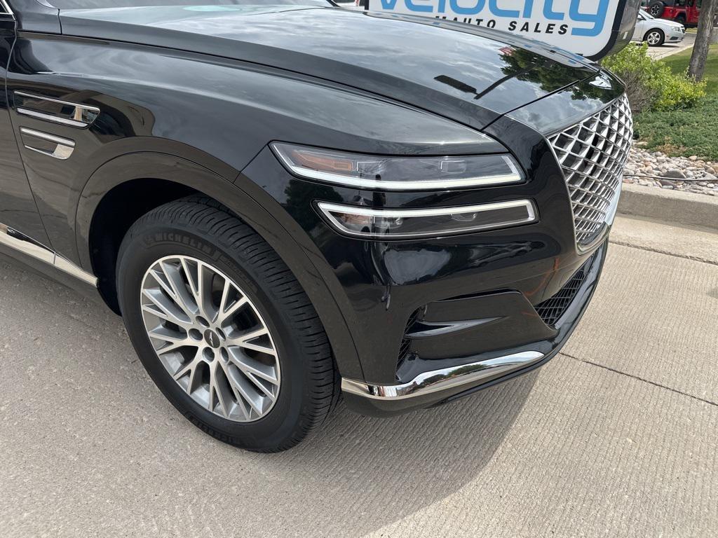 2024 Vik Black Genesis GV80