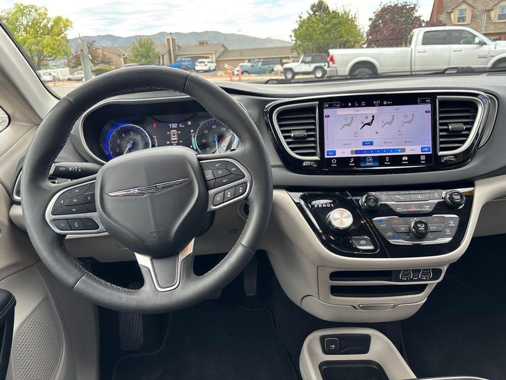 used 2023 Chrysler Pacifica car, priced at $23,494