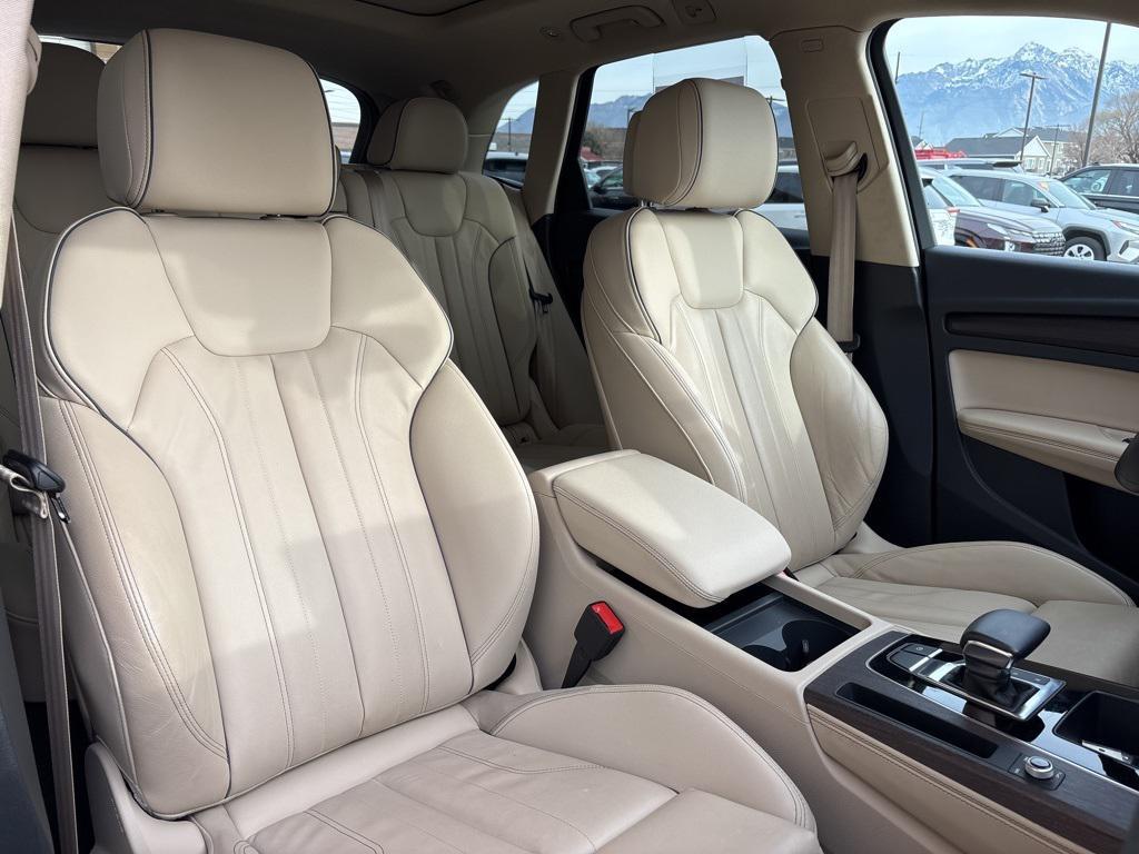 used 2024 Audi Q5 car, priced at $27,595