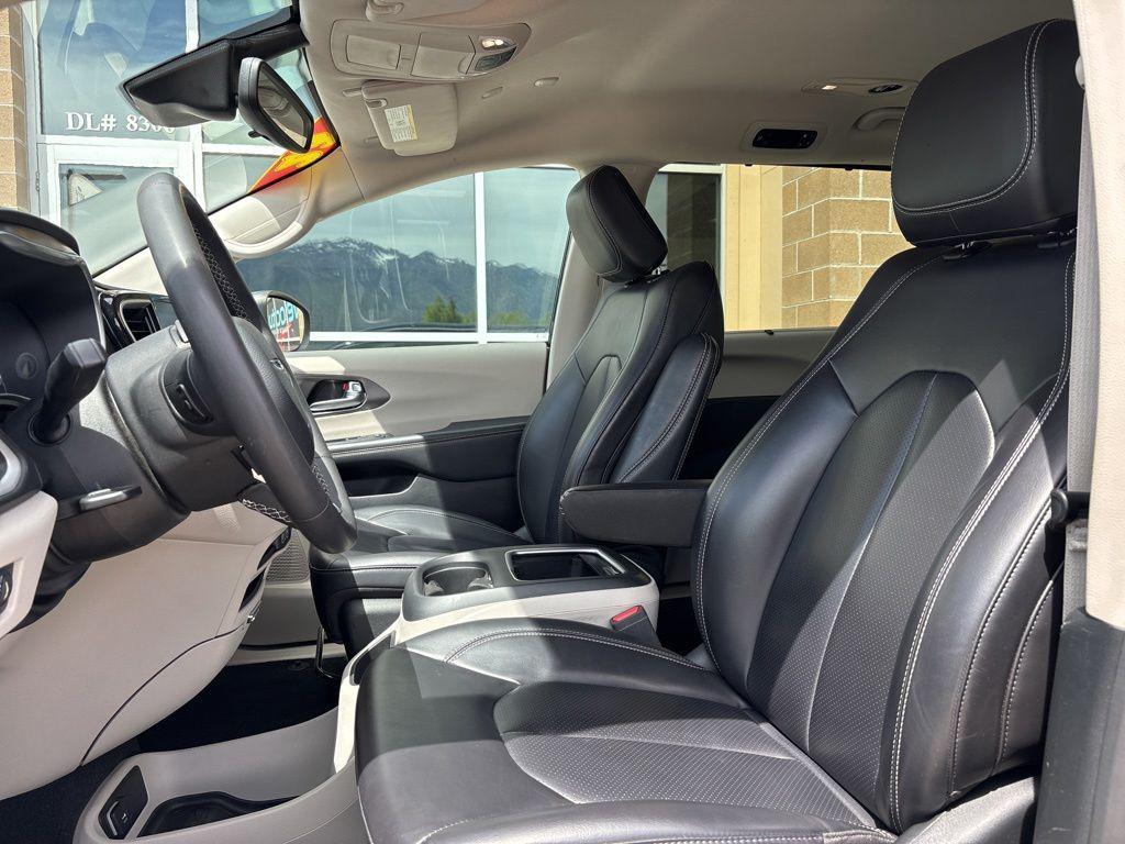used 2023 Chrysler Pacifica car, priced at $21,494