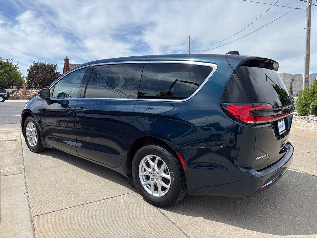 used 2023 Chrysler Pacifica car, priced at $21,494