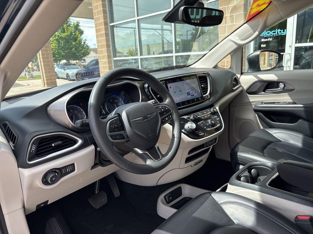 used 2023 Chrysler Pacifica car, priced at $21,494