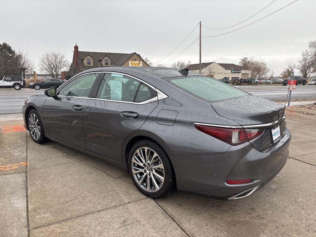 used 2019 Lexus ES 350 car, priced at $25,995