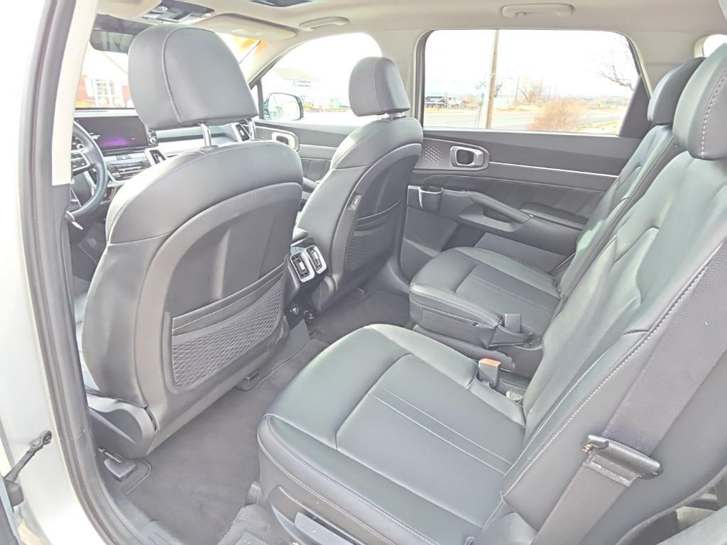 used 2022 Kia Sorento car, priced at $25,995