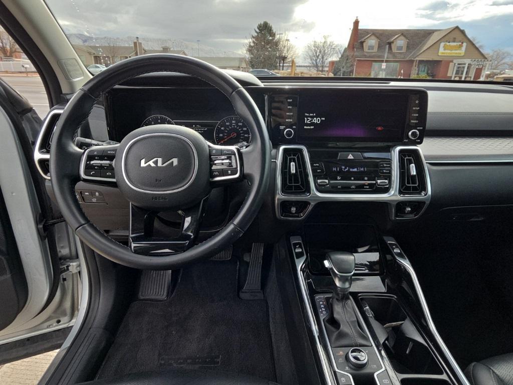 used 2022 Kia Sorento car, priced at $25,995