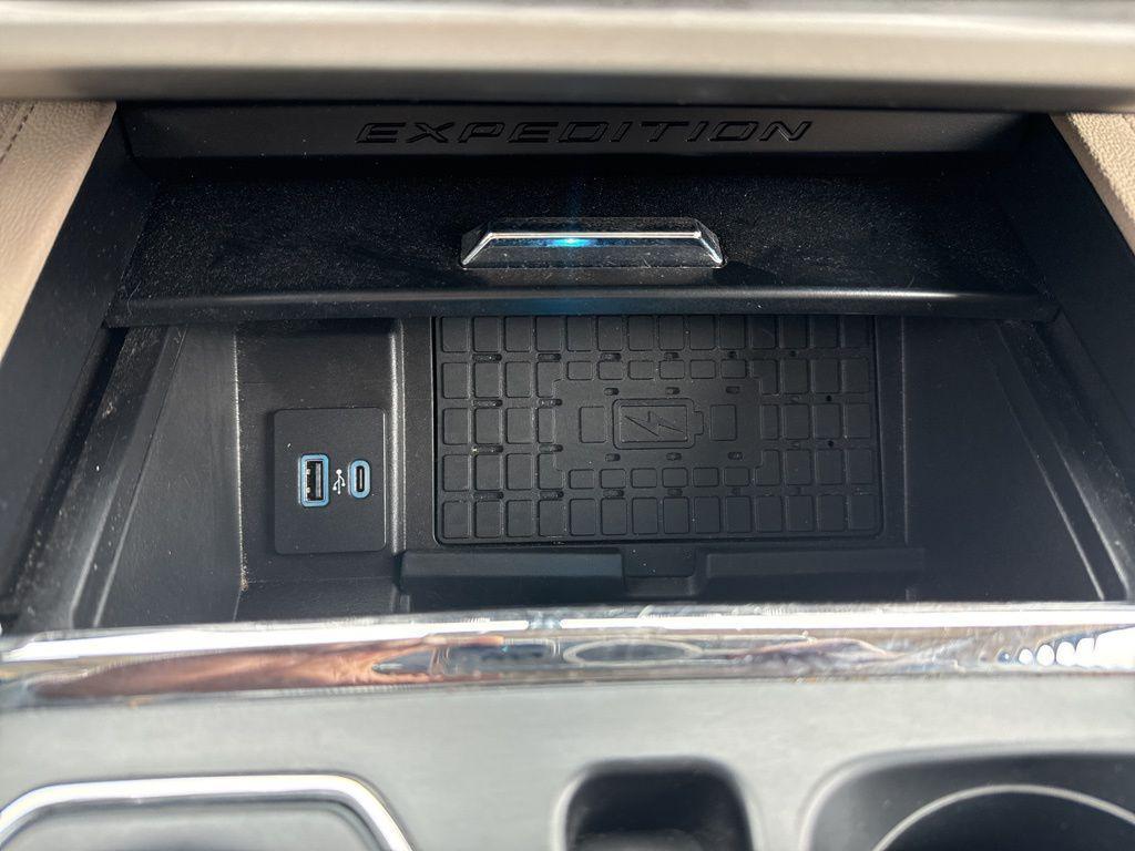 used 2024 Ford Expedition Max car, priced at $41,995