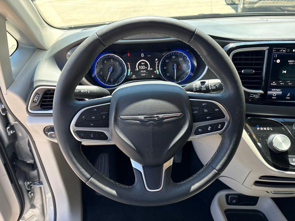 used 2023 Chrysler Pacifica car, priced at $23,494