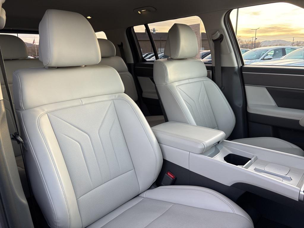 used 2024 Hyundai Santa Fe car, priced at $26,995