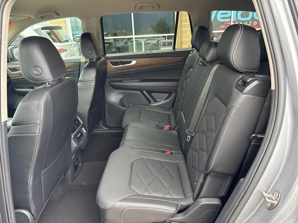 used 2024 Volkswagen Atlas car, priced at $28,995