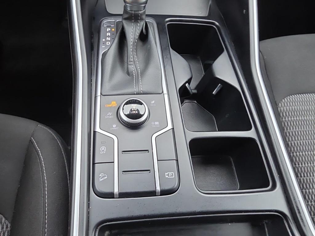 used 2023 Kia Sorento car, priced at $21,995