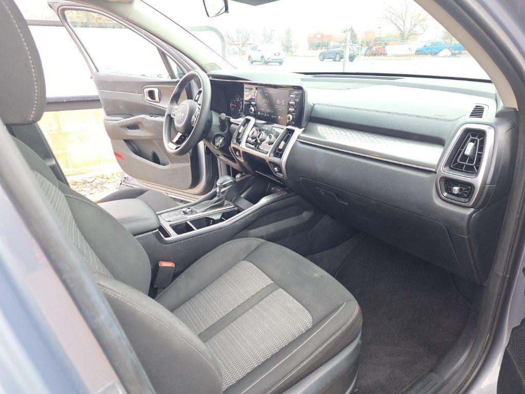 used 2023 Kia Sorento car, priced at $21,995