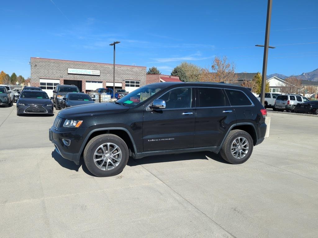 used 2016 Jeep Grand Cherokee car, priced at $17,995
