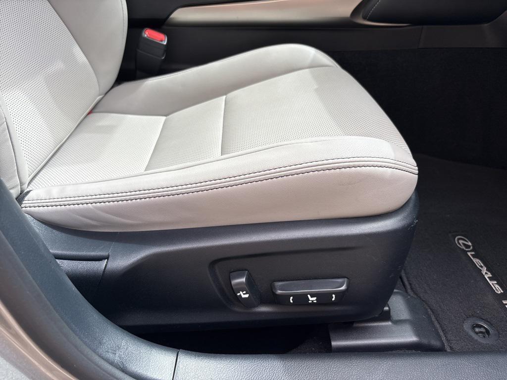 used 2016 Lexus IS 300 car, priced at $18,995