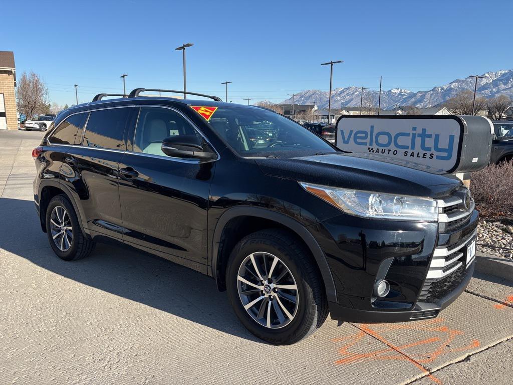 used 2017 Toyota Highlander car, priced at $23,995