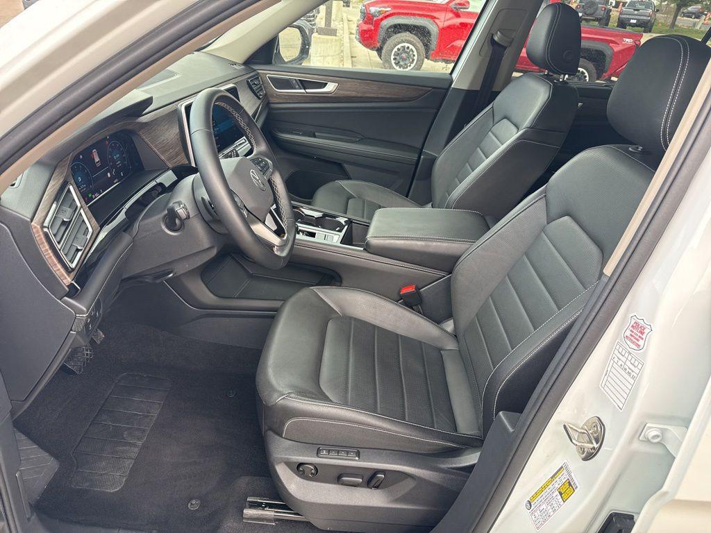used 2025 Volkswagen Atlas car, priced at $38,494
