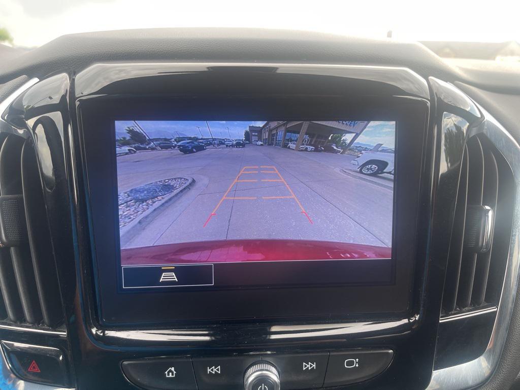 used 2023 Chevrolet Traverse car, priced at $25,995