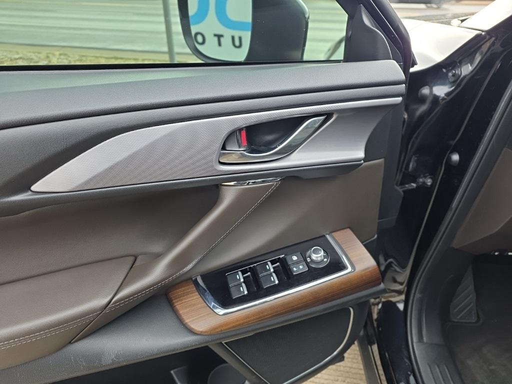 used 2021 Mazda CX-9 car, priced at $25,995