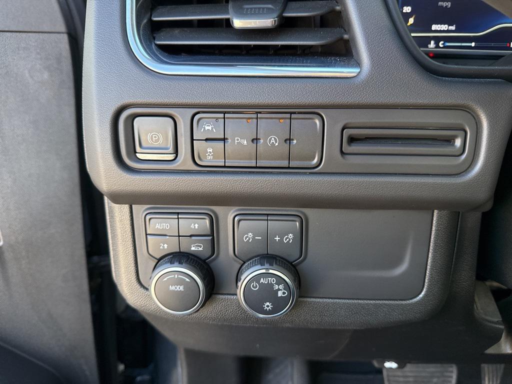 used 2023 Chevrolet Suburban car, priced at $42,999