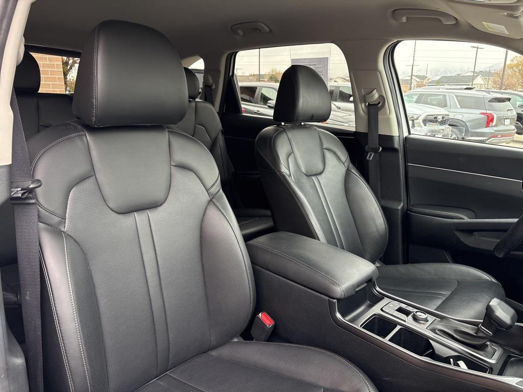 used 2024 Kia Sorento car, priced at $27,995