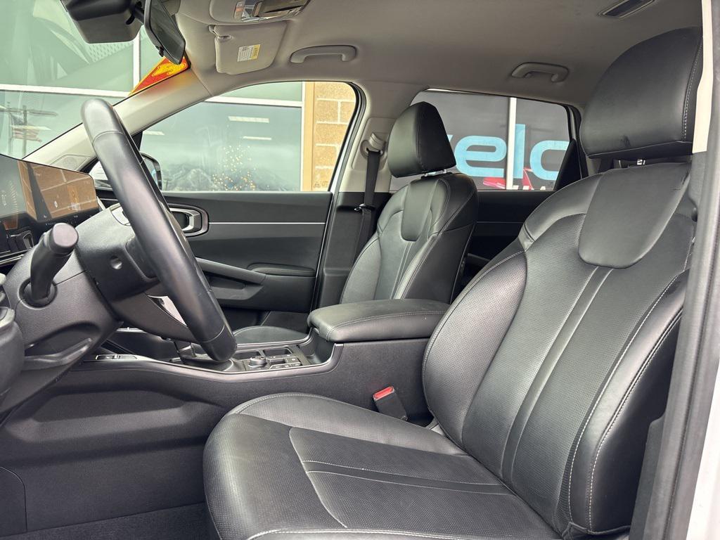 used 2024 Kia Sorento car, priced at $27,995