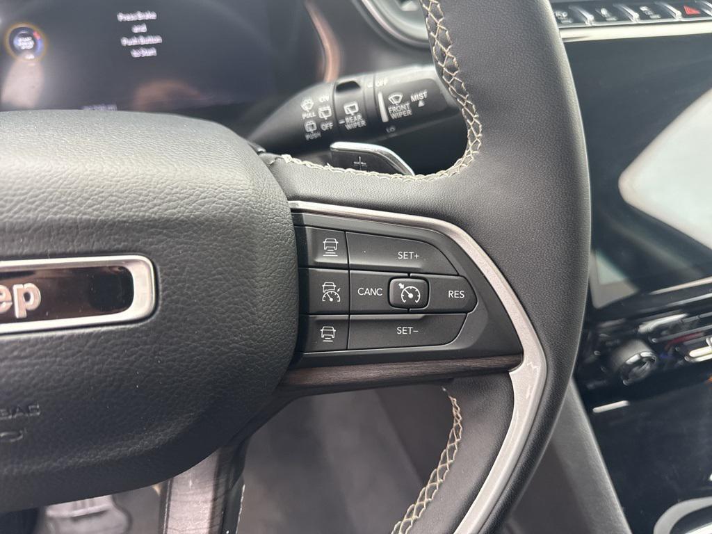 used 2023 Jeep Grand Cherokee car, priced at $24,995