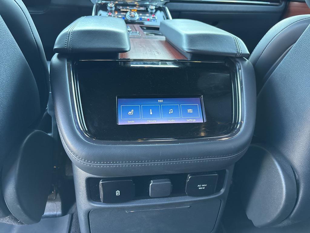 used 2024 Lincoln Navigator car, priced at $66,995