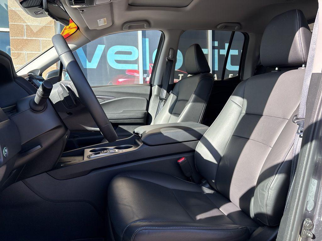 used 2025 Honda Ridgeline car, priced at $34,995