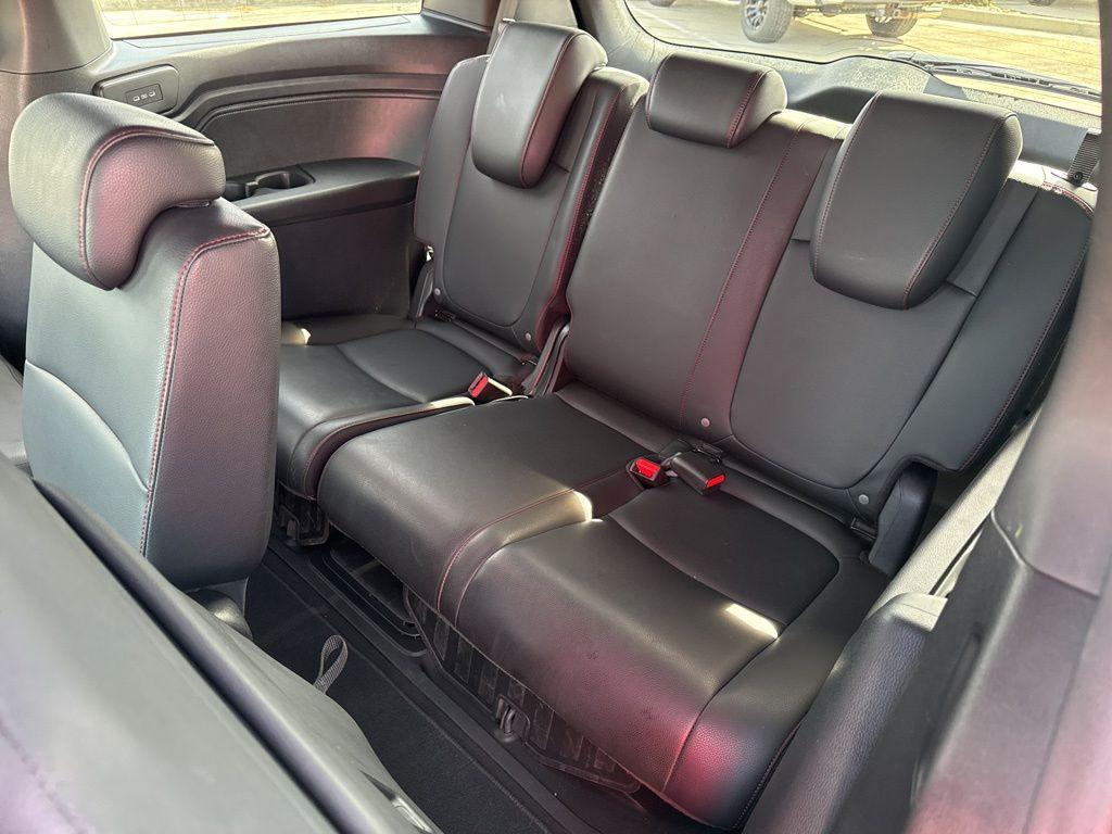 used 2025 Honda Odyssey car, priced at $37,995
