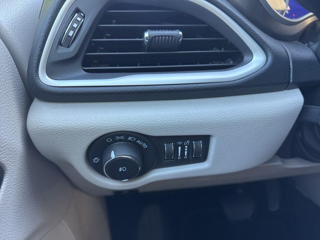used 2023 Chrysler Pacifica car, priced at $22,494