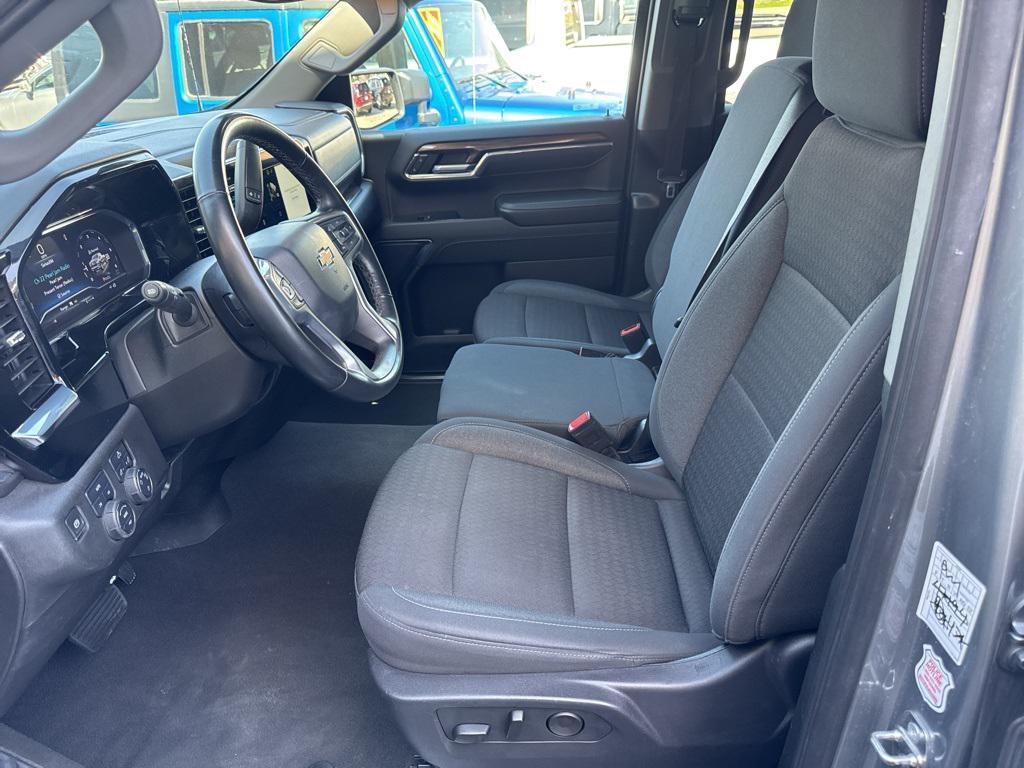used 2024 Chevrolet Silverado 1500 car, priced at $37,999