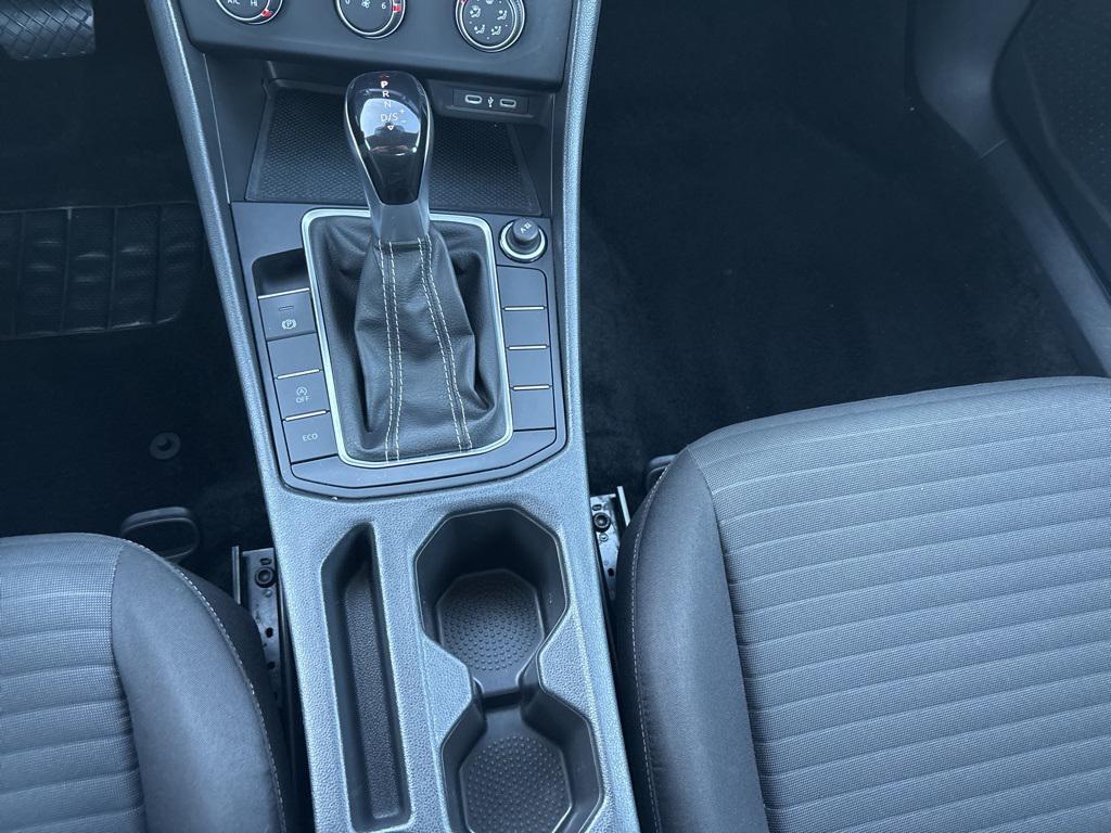 used 2024 Volkswagen Jetta car, priced at $17,595