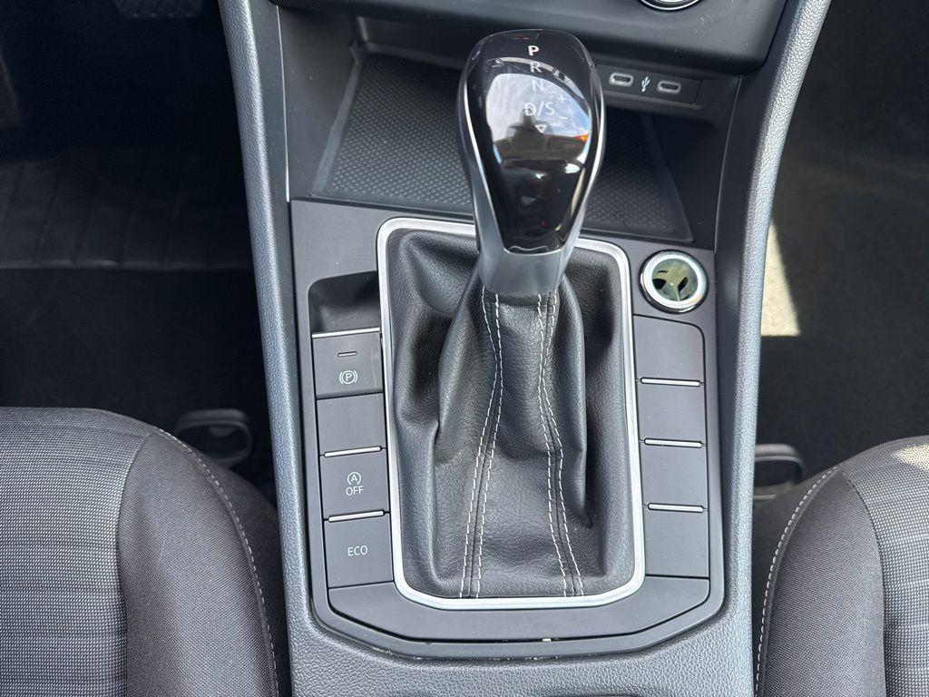 used 2024 Volkswagen Jetta car, priced at $16,995