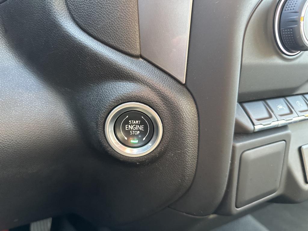used 2022 Chevrolet Silverado 1500 car, priced at $30,999
