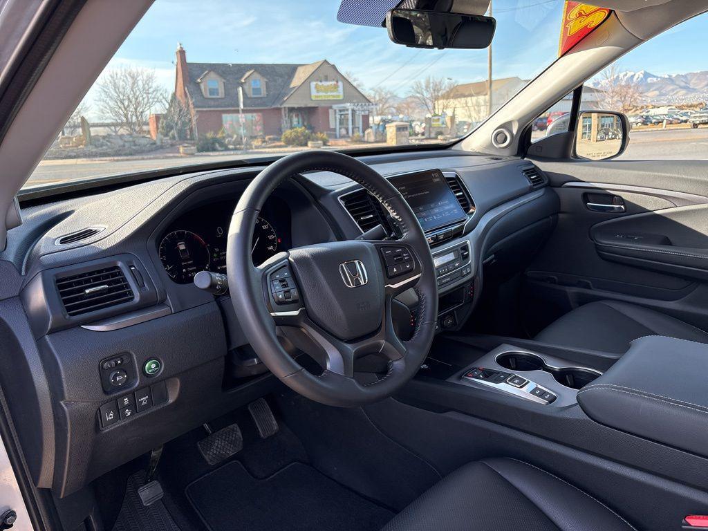 used 2025 Honda Ridgeline car, priced at $34,995