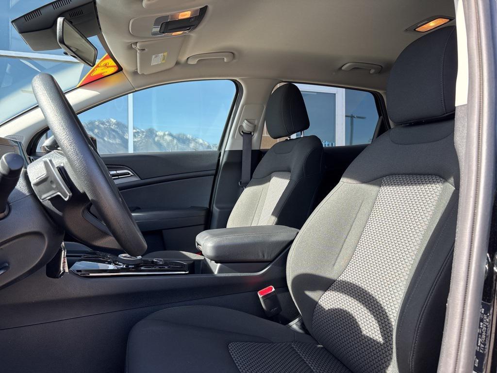 used 2025 Kia Sportage Hybrid car, priced at $27,995