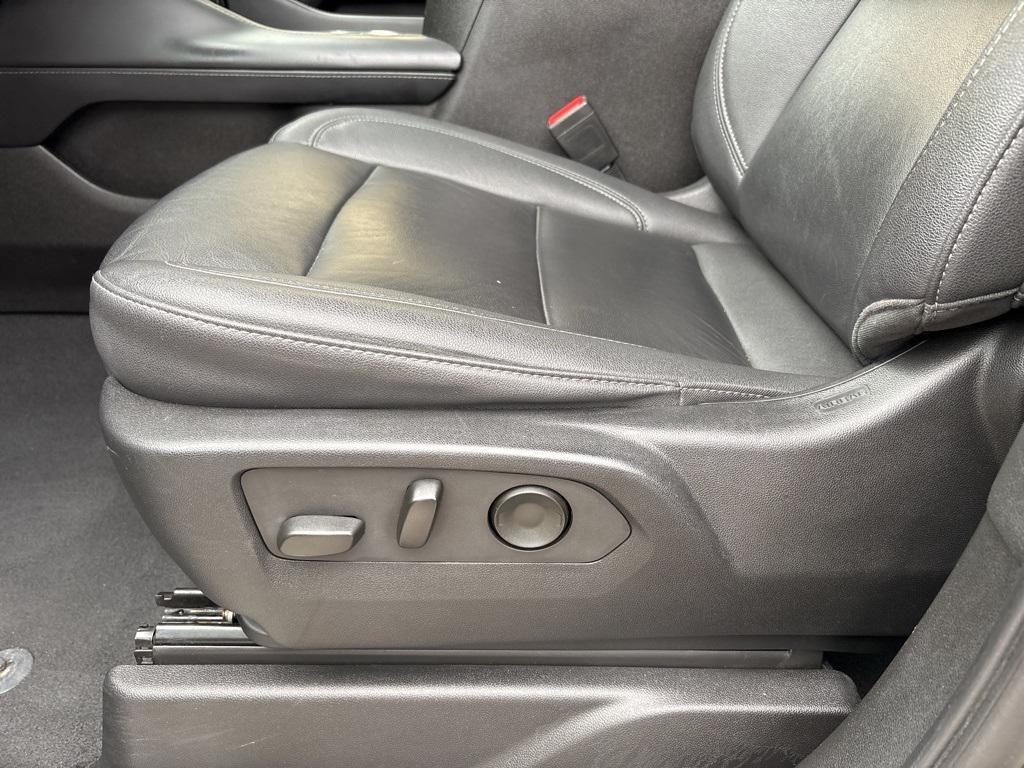 used 2023 Chevrolet Tahoe car, priced at $38,995