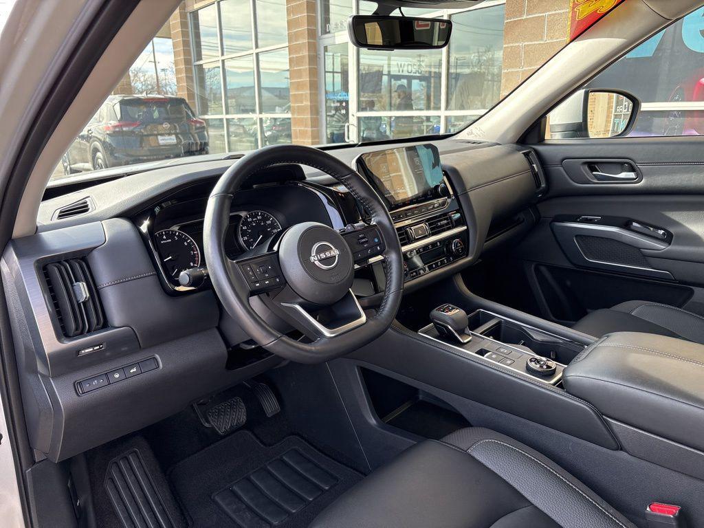 used 2025 Nissan Pathfinder car, priced at $33,995