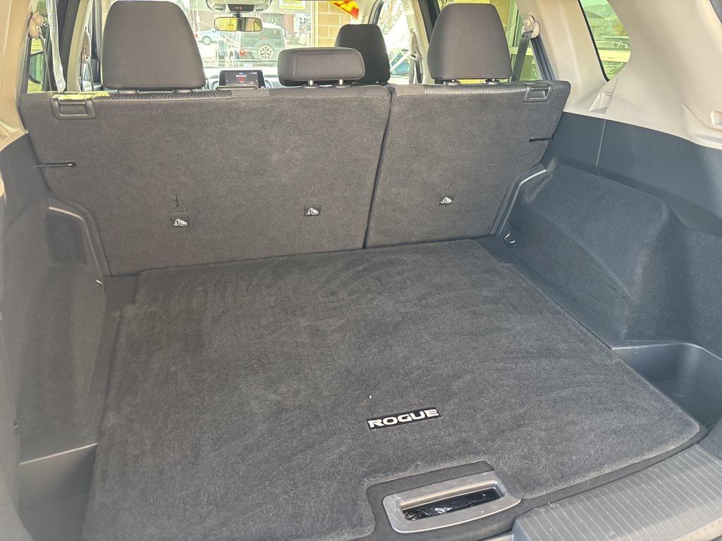 used 2024 Nissan Rogue car, priced at $19,595