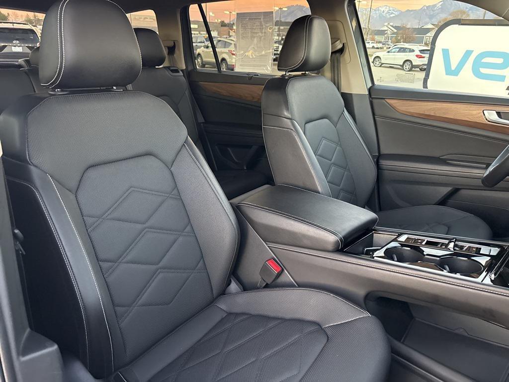 used 2024 Volkswagen Atlas car, priced at $28,595