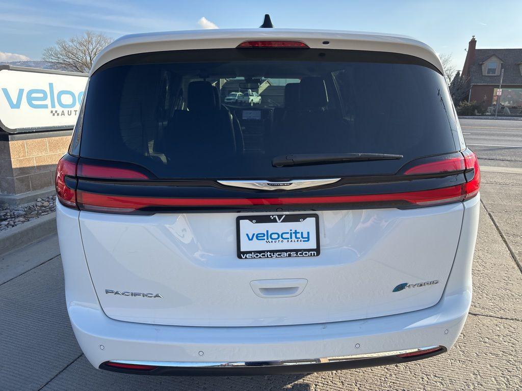 used 2024 Chrysler Pacifica Hybrid car, priced at $25,995