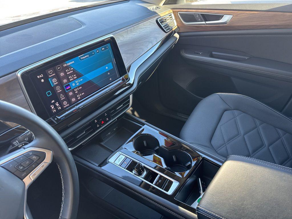 used 2024 Volkswagen Atlas car, priced at $26,995